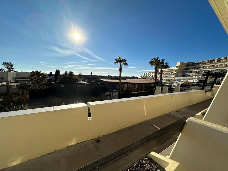 Apartment Le Noir & Blanc Port Nature 4 Village Naturiste Cap D'agde